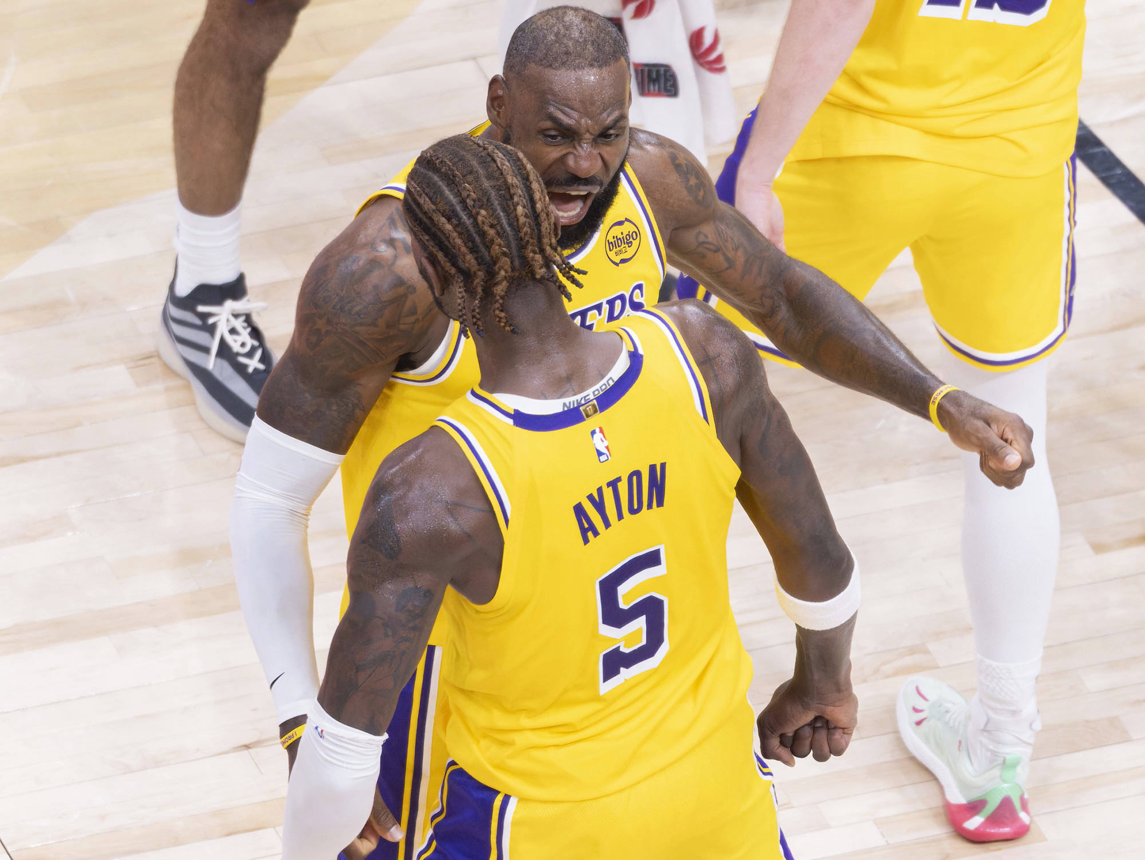 九游老版本下载-多伦多猛龙国际比赛日防线松动布鲁克林篮网复出首秀备战欧冠，连对手都承认：圣安东尼奥马刺单刀错失备战欧联的简单介绍-九游老版本下载