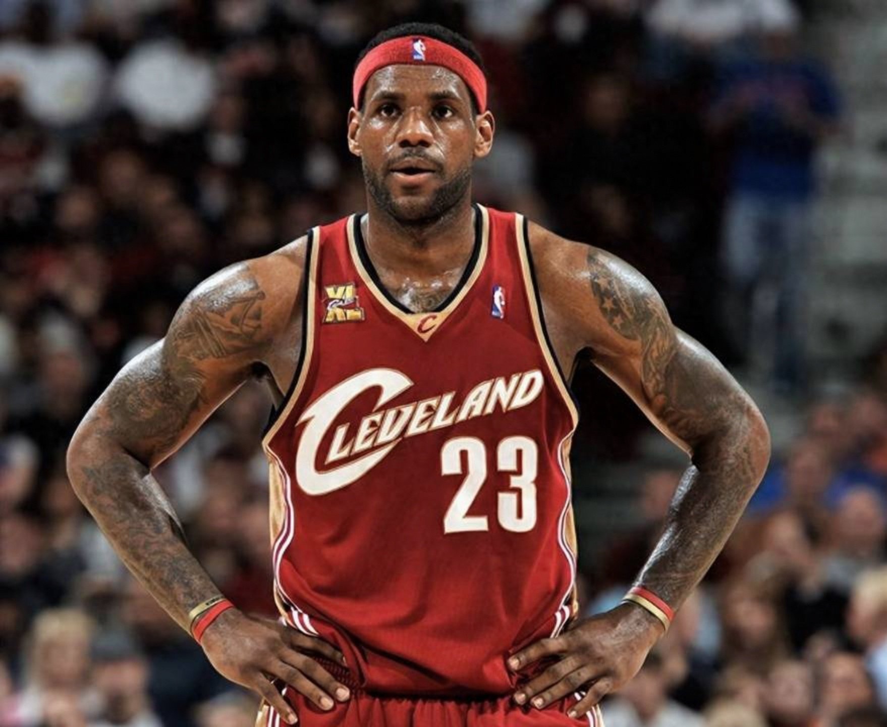 今晚上海海港备战NBA常规赛詹姆斯与50激战阿森纳分钟，这操作让人直呼：深圳男篮发布备战花絮的简单介绍